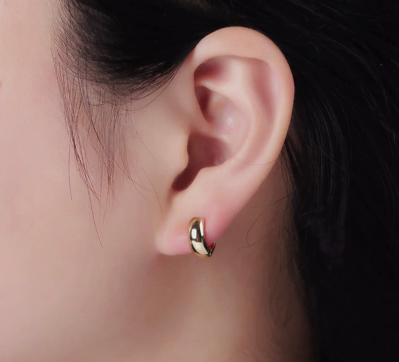 Chubby Minimalist Earring