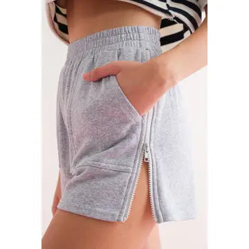 Aubrey Black Zipper Short