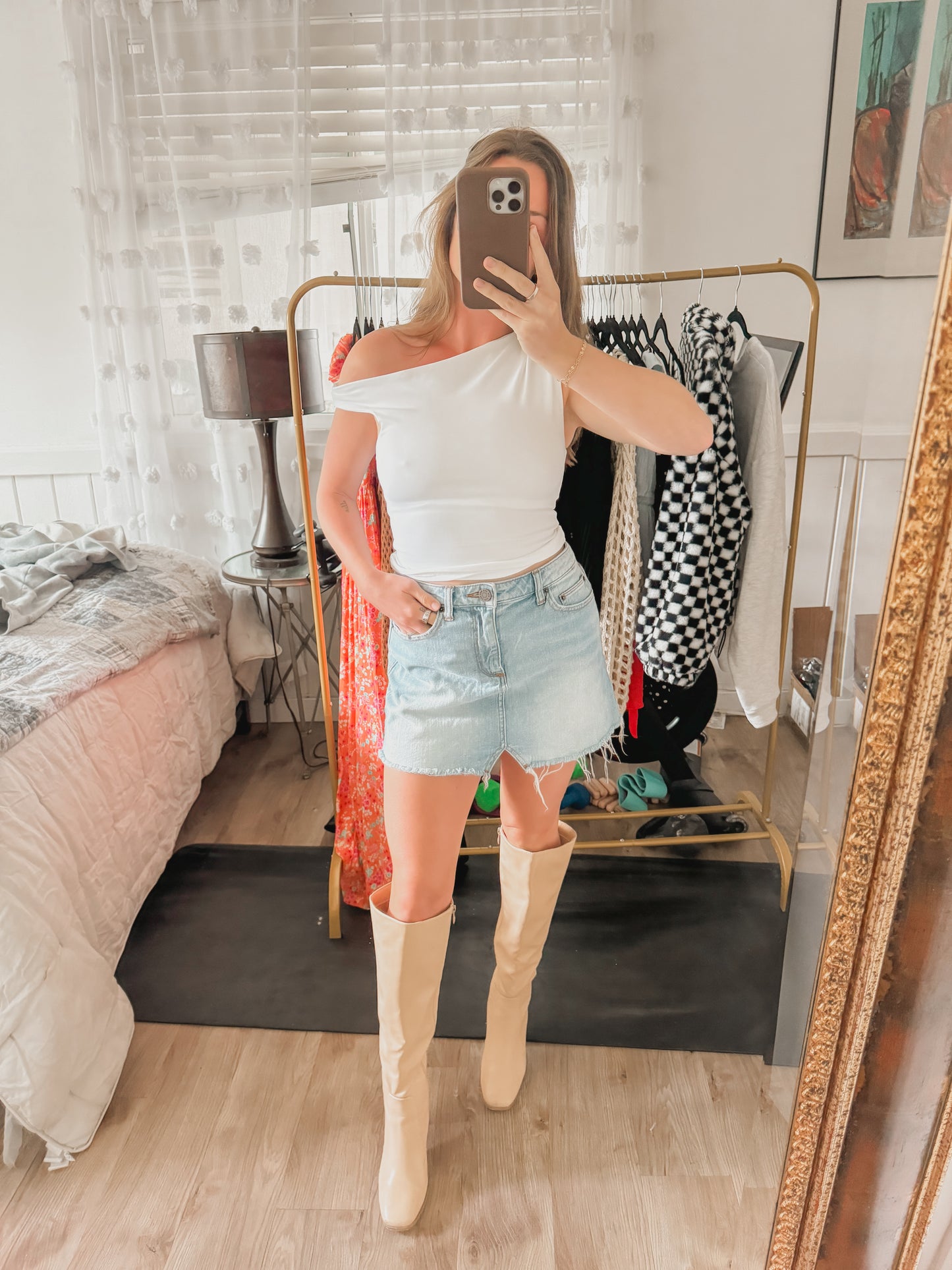 Asymmetric One-Shoulder Sleeveless Top